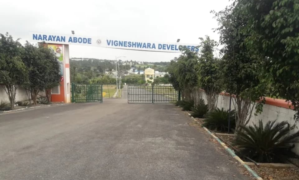 Vigneshwara Narayan Adobe, Kambipura