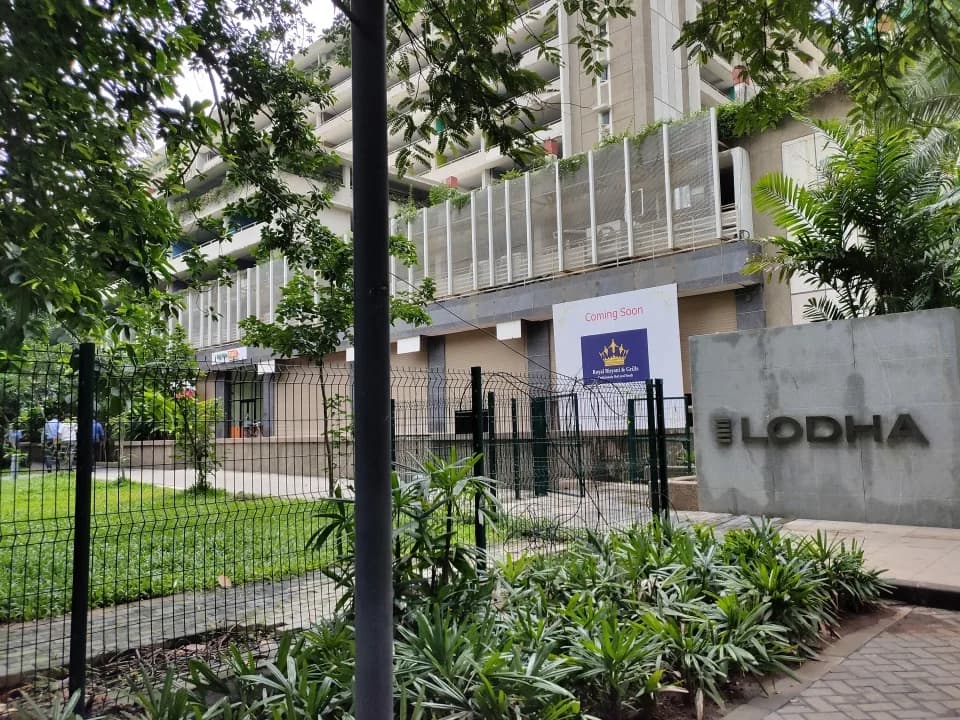 Lodha Amara MLCP Retail, Kolshet