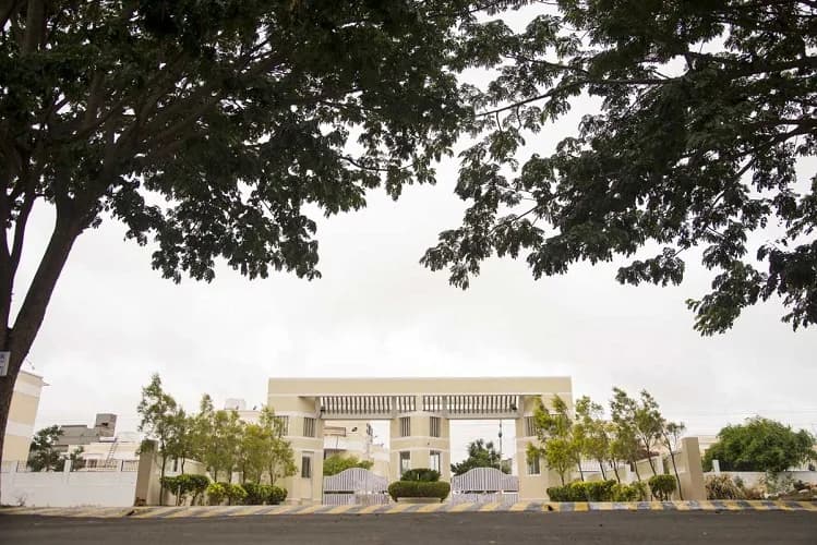 Renaatus Swarnabhoomi — Entrance