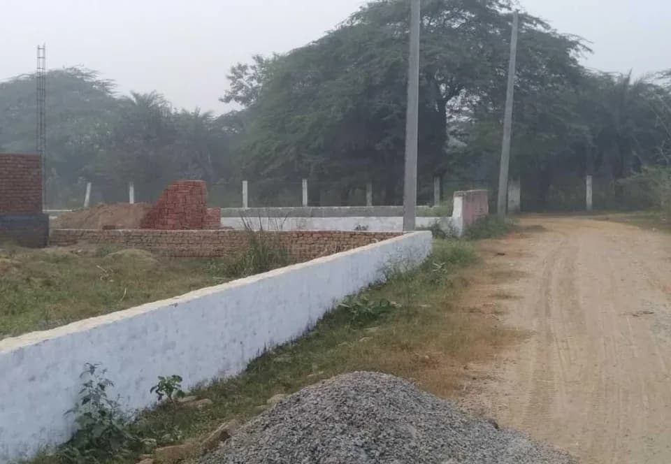 Shivalik Dream City, Pari Chowk