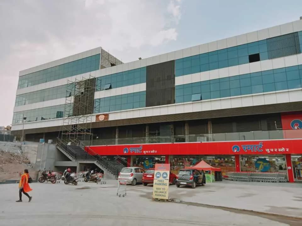 SKP Sky Pavilion, Undri