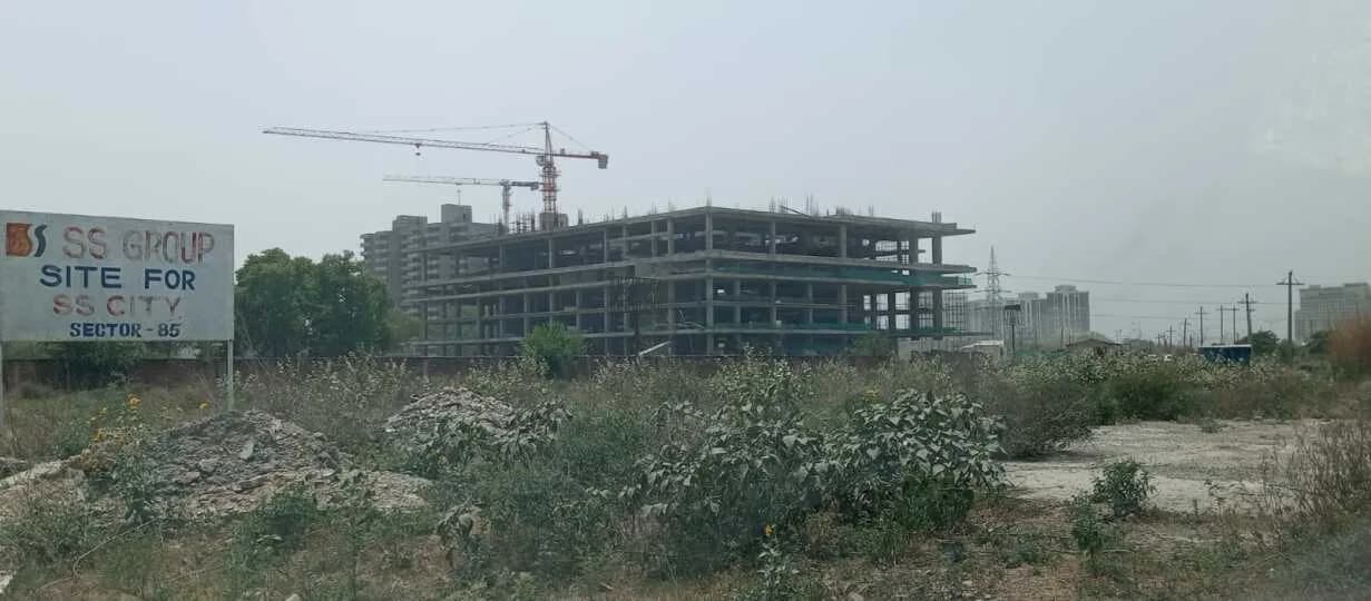 SS City, Sector 85