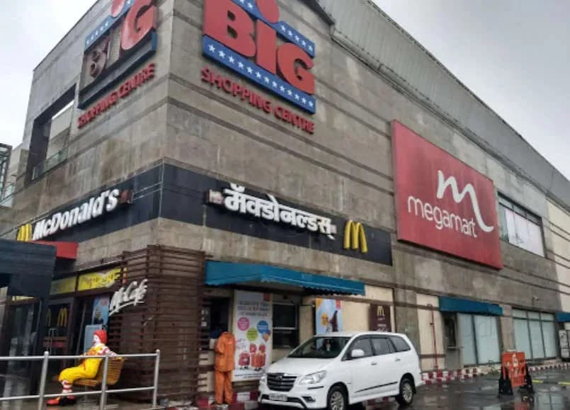 G Corp Big Shopping Centre, Kasar vadavali