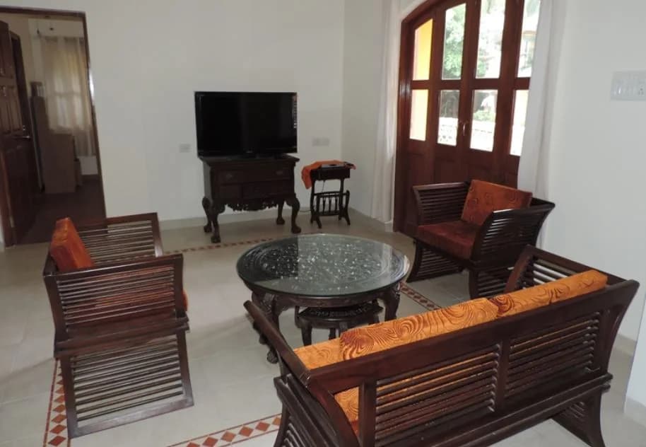Iona Fernandes Dona Maria Epifania — Sample Living