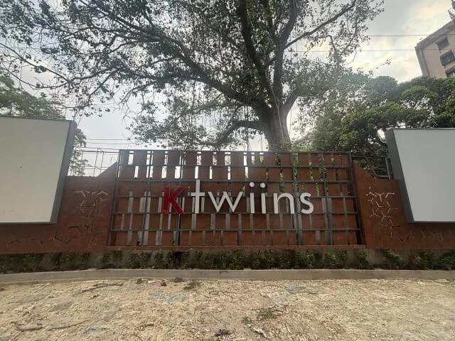 K3 K Twins, Entally