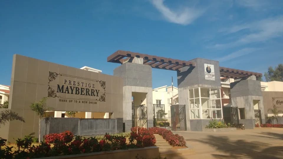 Prestige Mayberry — Entrance