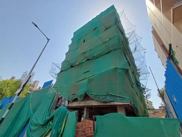 New Rivera Apartment, Kocharab