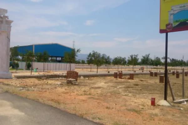 Peram Advaita Grand, Sanjeevarayanipatteda