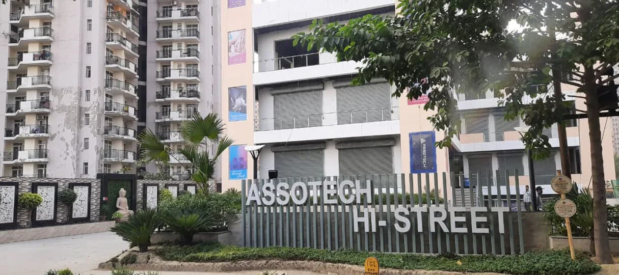 Assotech Hi Street, Crossing Republik