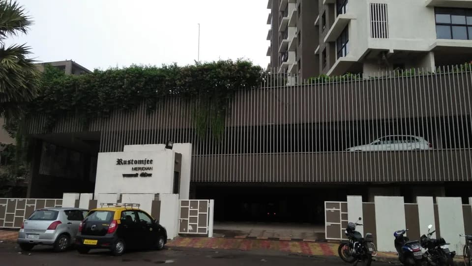 Rustomjee Meridian, Charkop