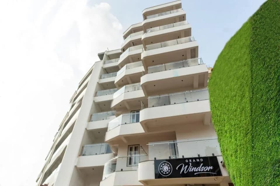Kakkar Grand Windsor, Sigra