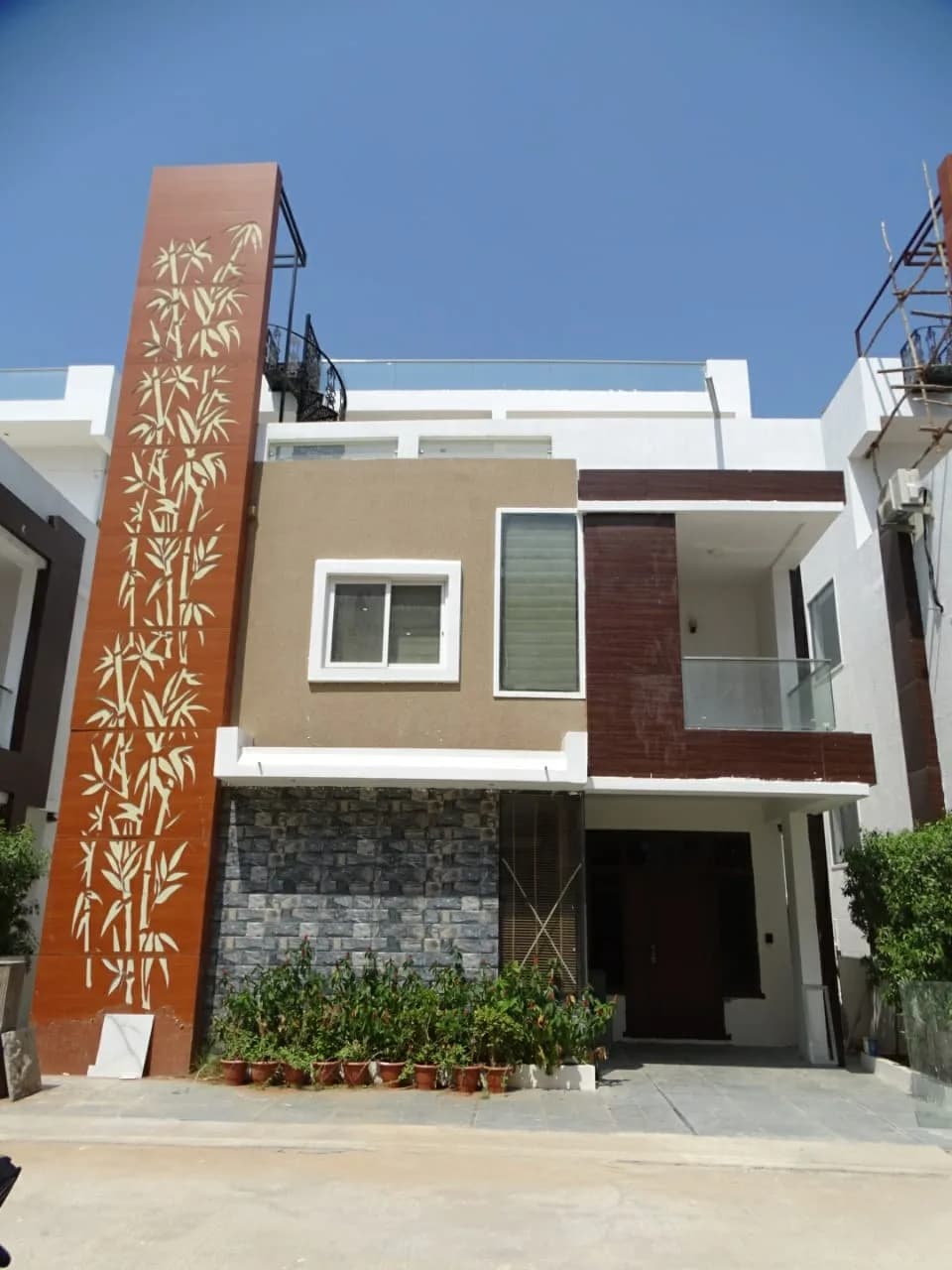 Vulcan Golden Crest, Gachibowli