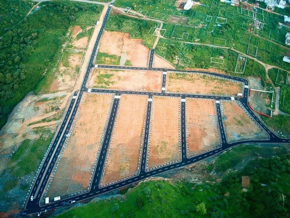 Mahaveer Green Field Park, Titrdi