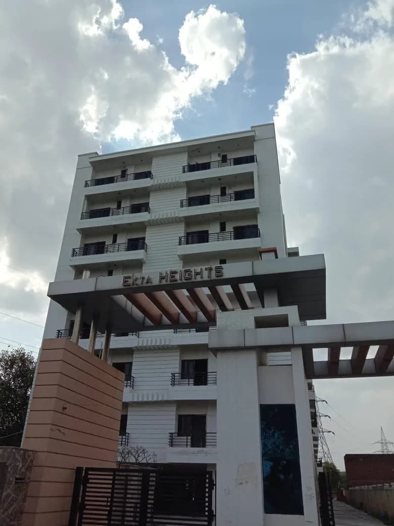 Ekta Heights, Shastripuram
