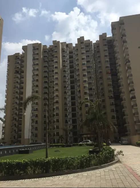 Aims Golf Avenue, Sector 75