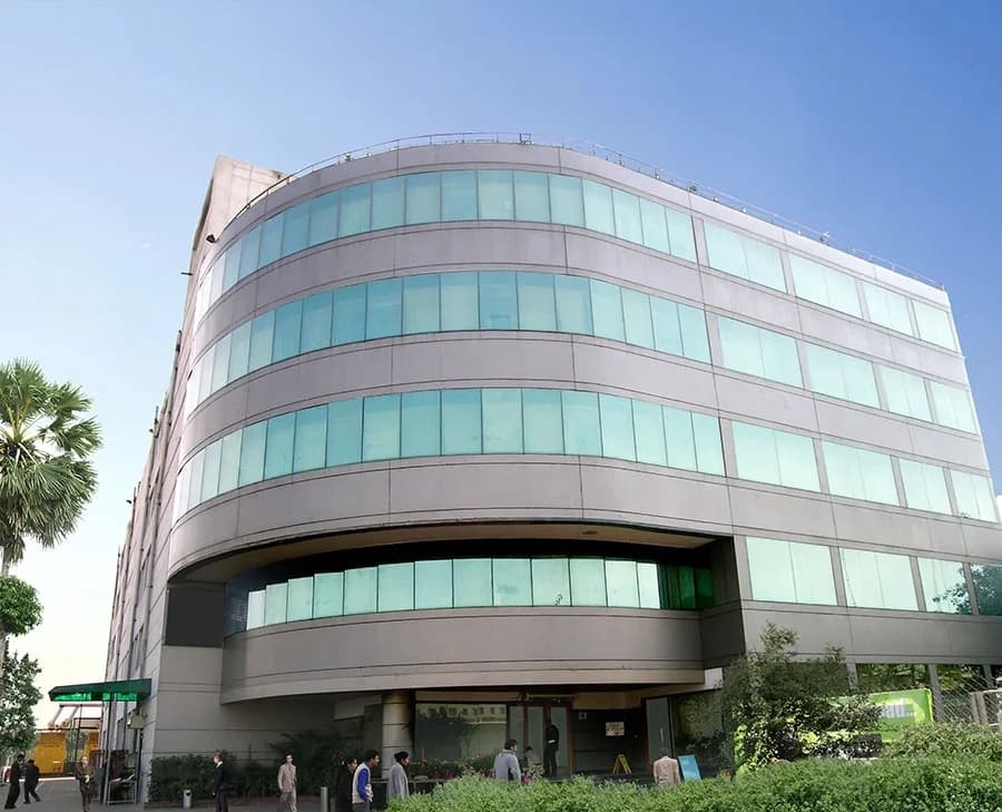 Baani 444, Udyog Vihar Phase 5