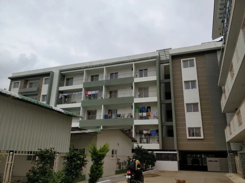 SGR Lavilla, Janatha Colony