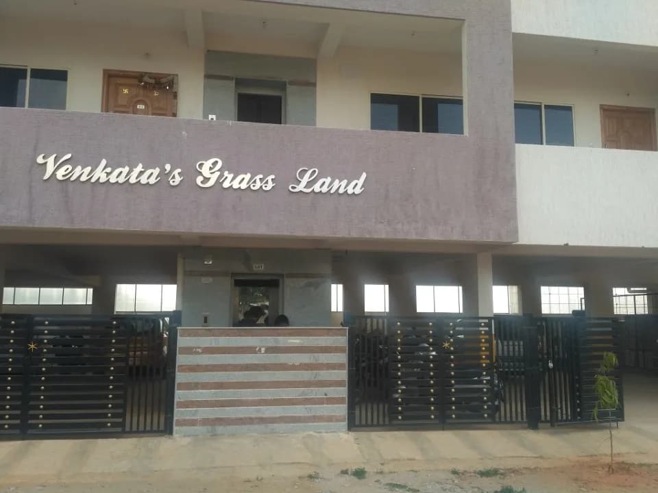 Venkatas Grass Land, Doddathoguru