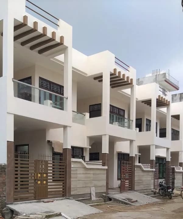 Mayur Residency Extension Gold Compound, Indira Nagar