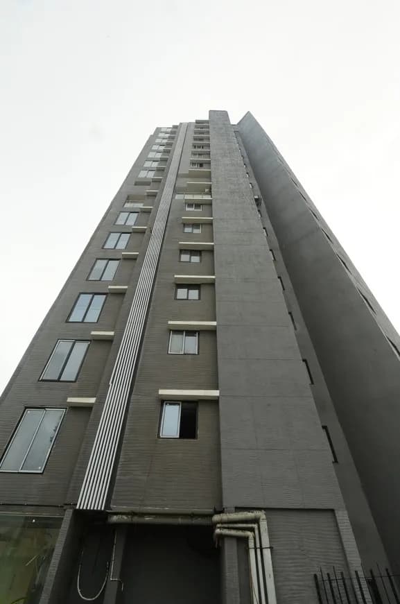 Rockford Oceanic, Mahim West
