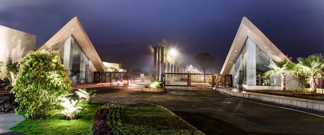 Rama World, Tifra