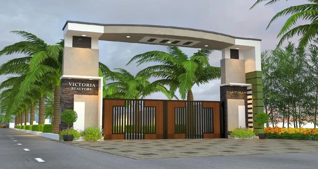 Victoria Chaithram Villas, Mundur