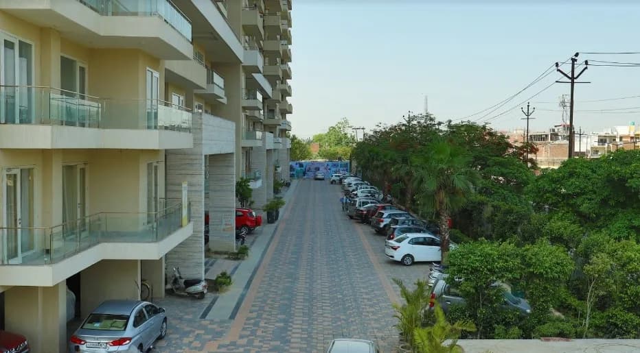 Shanker Greens — Parking Area