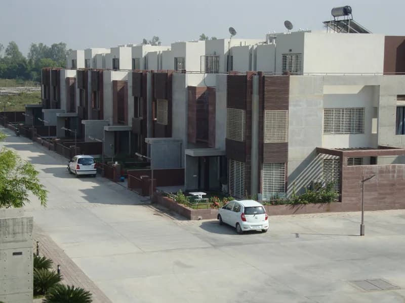 KP Villas, Sanathal
