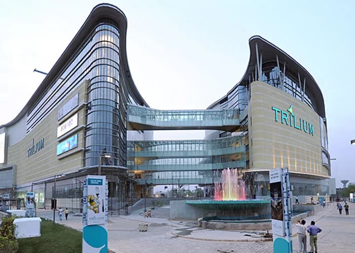 Tata Trilium, Nirankari Colony