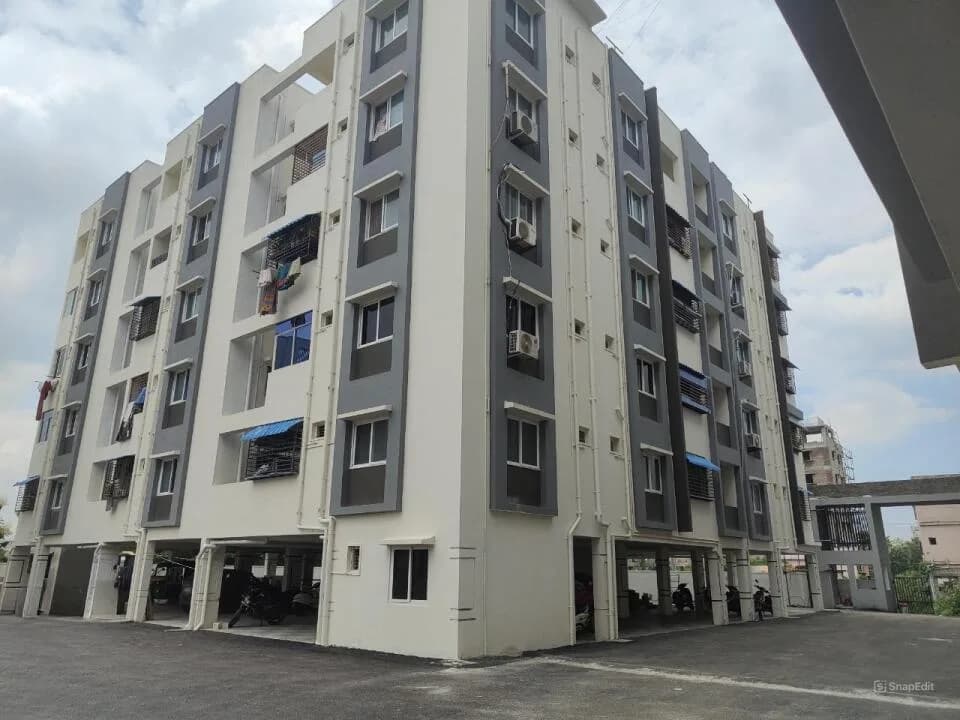 Srivira Chakri Meadows, Sheela Nagar