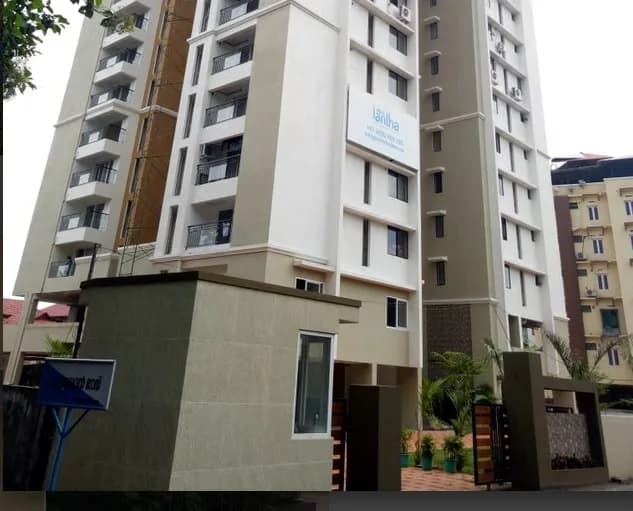 Olive Iantha, Edappally