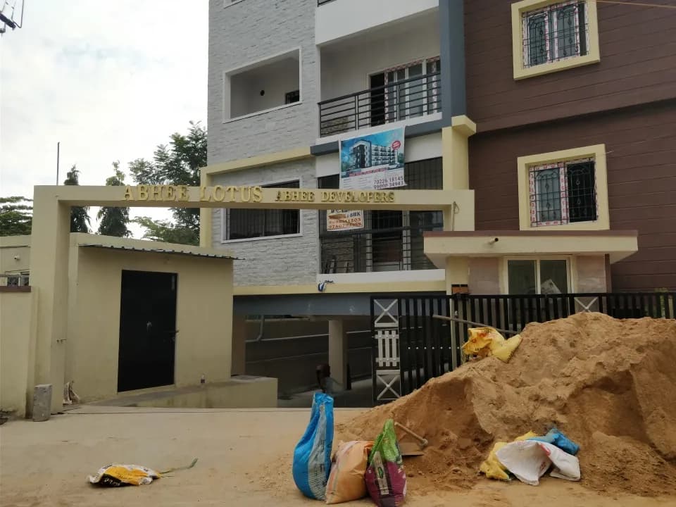 Abhee Lotus, Halanayakanahalli