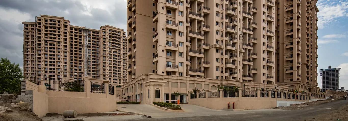 K Raheja Vistas Premiere, Mohammed Wadi