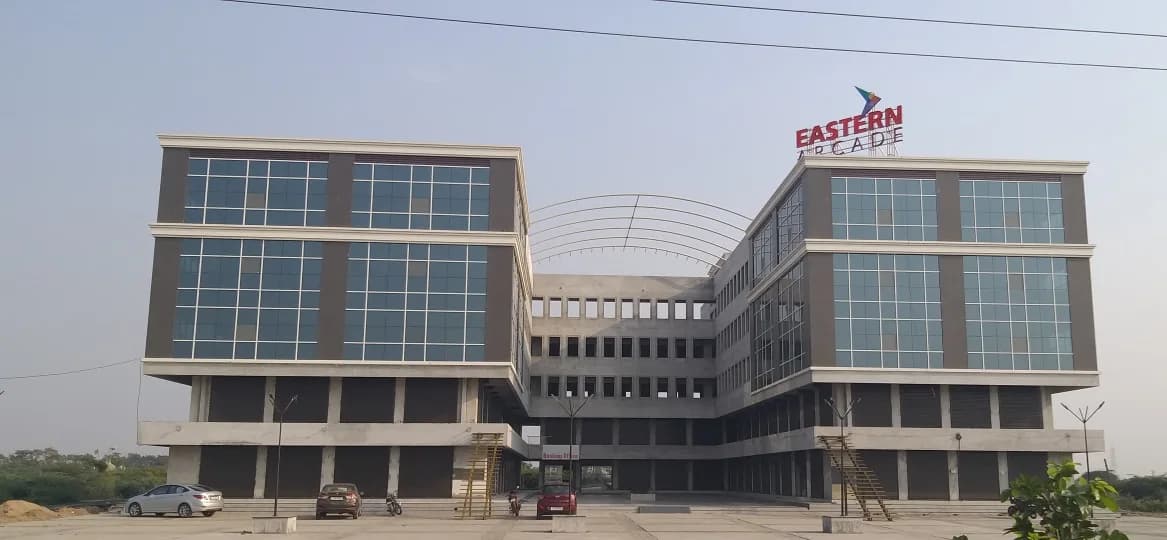 Eastern Arcade, Waghodia