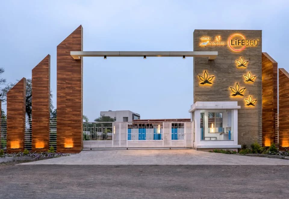 Namrata Life 360, Rahatani