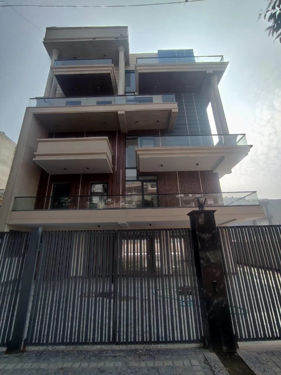 Lord Krishna Floors, Greenfield Colony