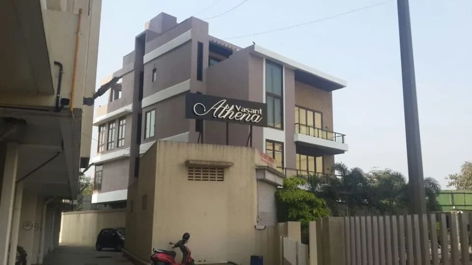 Sheth Vasant Athena, Laxmi Nagar