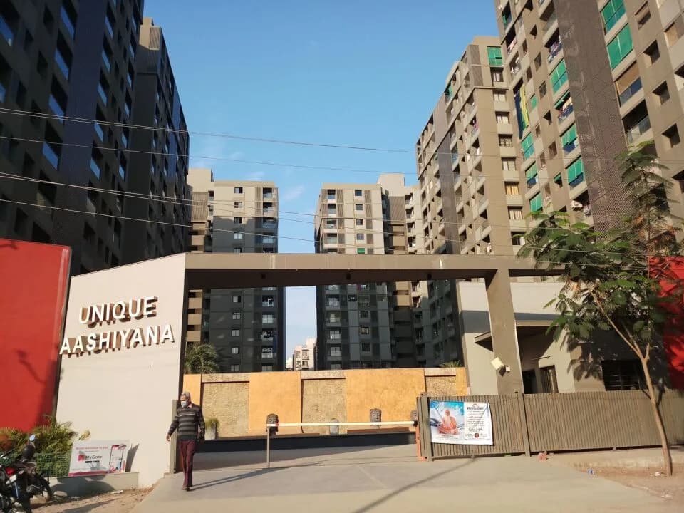 Unique Aashiyana, Gota