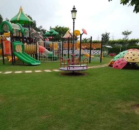 Central Park Flower Valley Cerise Floors, Sector-33 Sohna