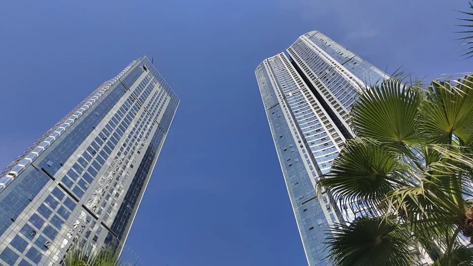Bombay Realty Island City Center, Dadar East