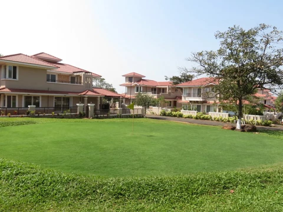 Mosaic Platinum Villa — Garden