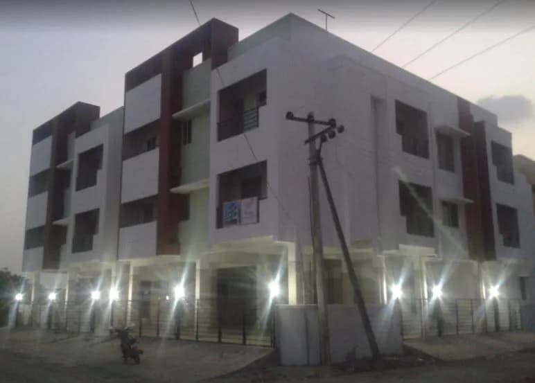 Oyester Royal Castle, Ramachandra Nagar
