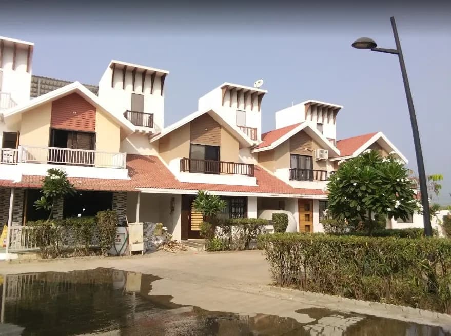 Avadh Lake City, Bardoli