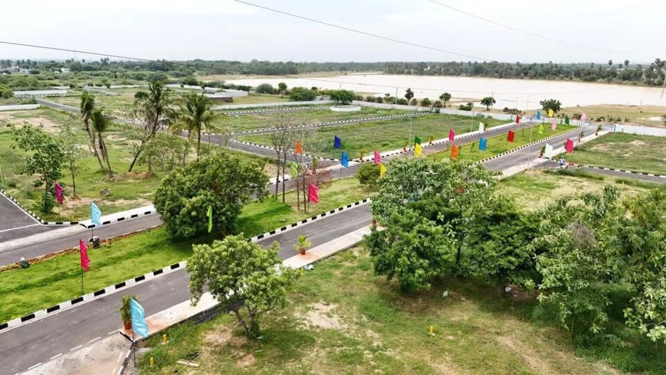 G Star Green Field, Padappai