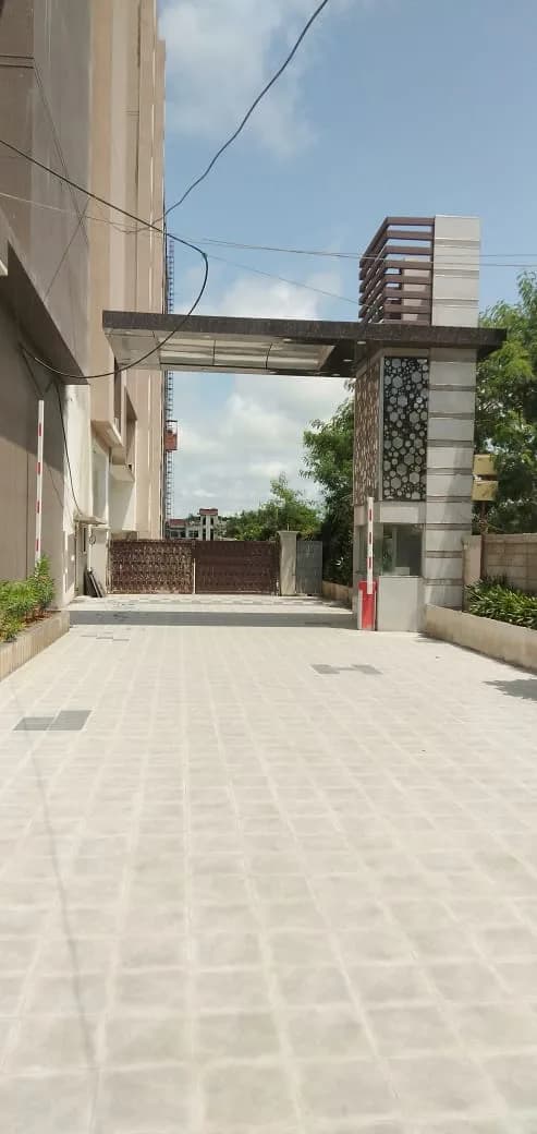 Ojas Imperia, Narmada Road