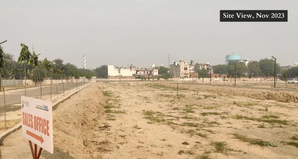 Panchsheel Park, Crossing Republik