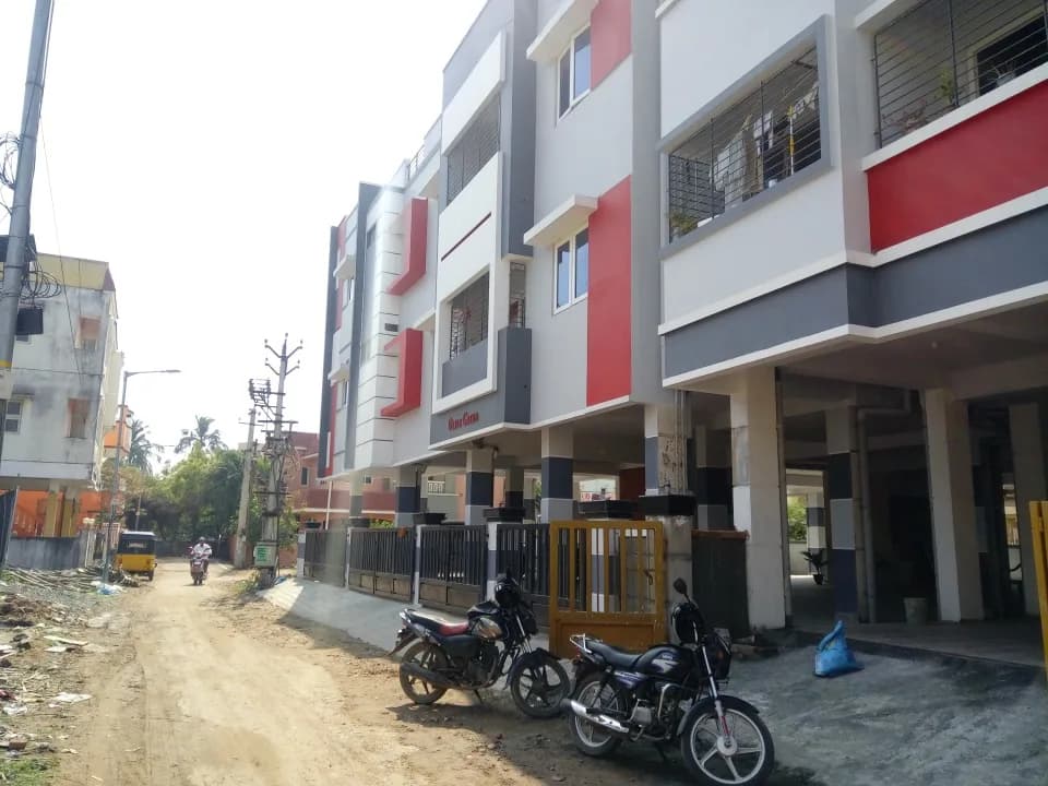 Sri Ayyan Olive Green, Pallikaranai