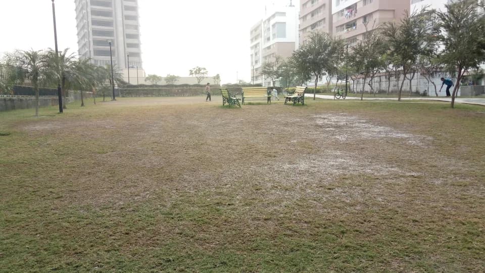 Uniworld City, New Town
