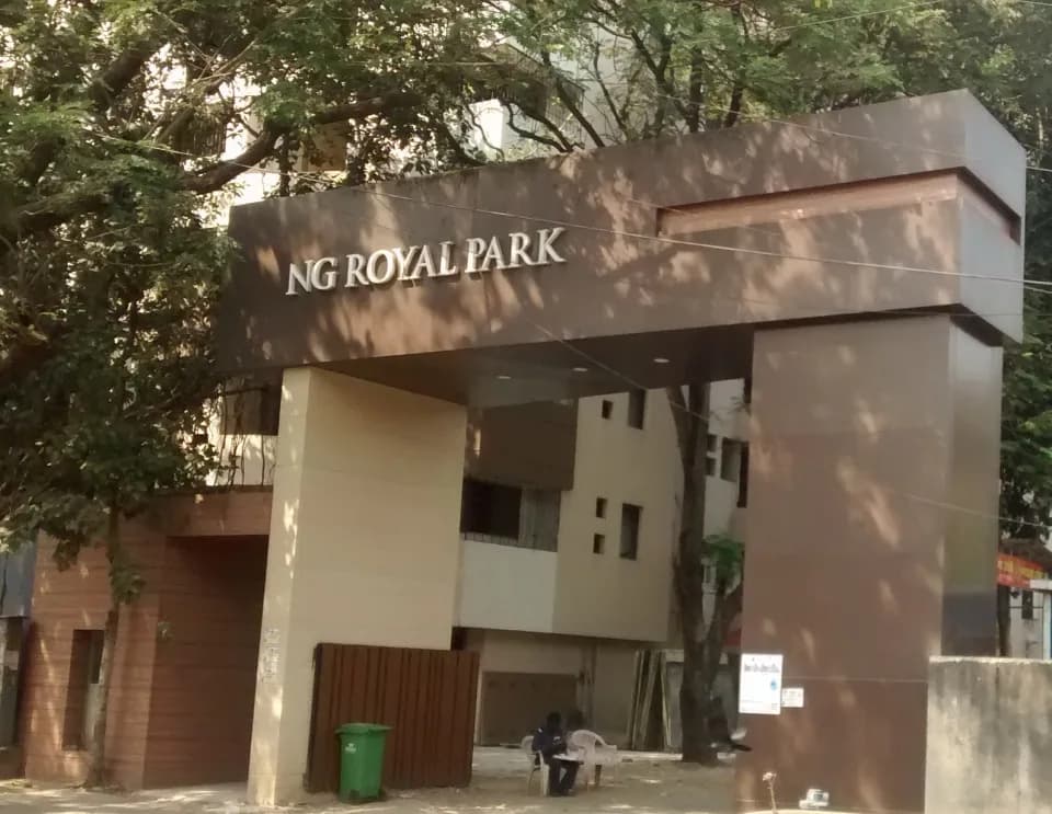 NG Royal Park, Kanjurmarg East