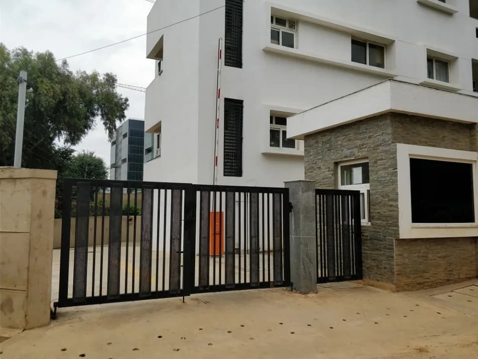 Prestige Silvercrest, Chandana